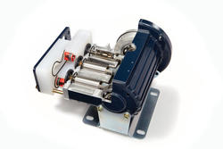 Motordriven multimembranpump G04 från Wanner HydraCell. En robust pump från HydraCell som klarar av det mesta.