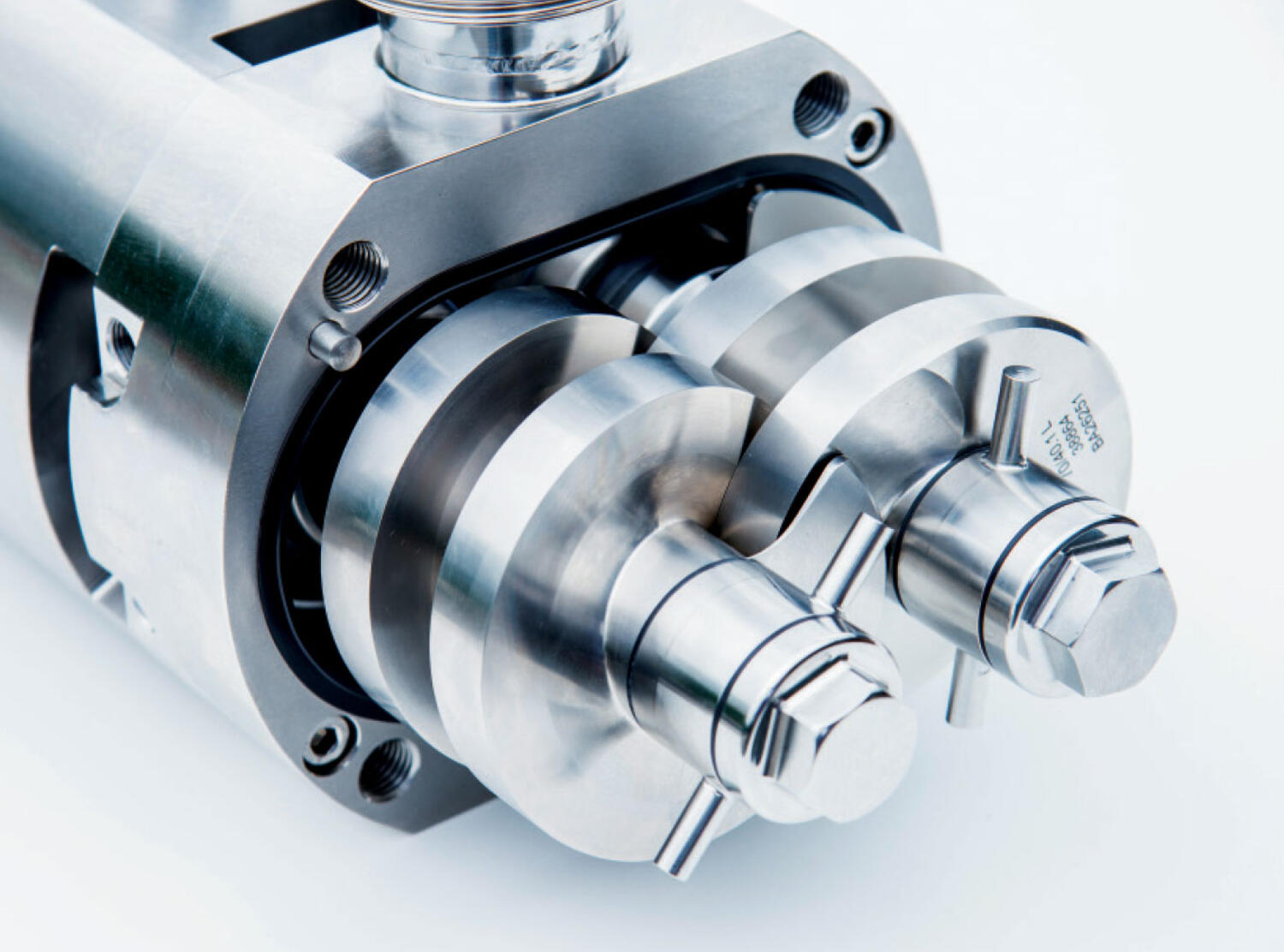 Omrörare på matarskruvarna